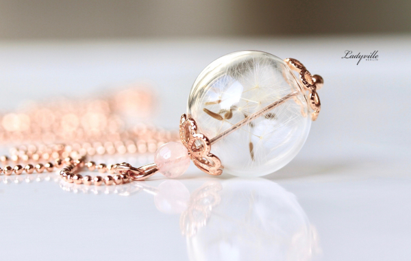 Roségoldfarbene Kugel Kette - Pusteblume in Glaskugel mit Rosenquarz / Geschenk für Sie / wünsch dir was / Glück Kette / beste Freundin